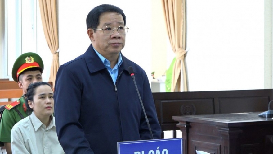 Nguyên giám đốc CDC Lâm Đồng nhận án tù vì mua kit test Việt Á